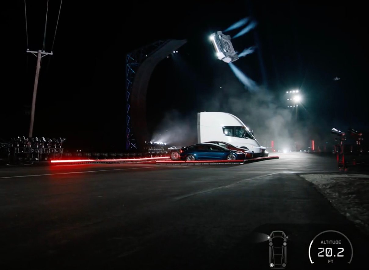 Tesla Roadster SpaceX : Musk fait décoller sa « voiture volante »